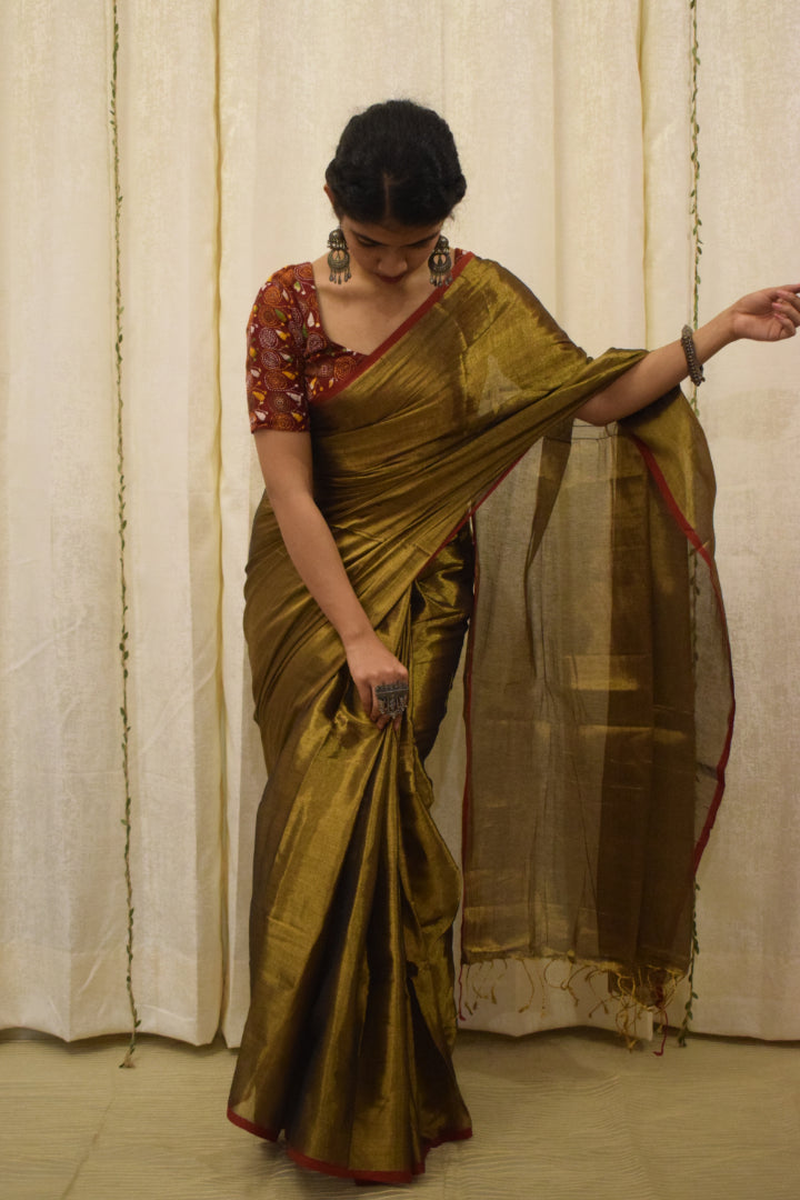 Anaghā - Gold Mul-Zari Tissue Saree