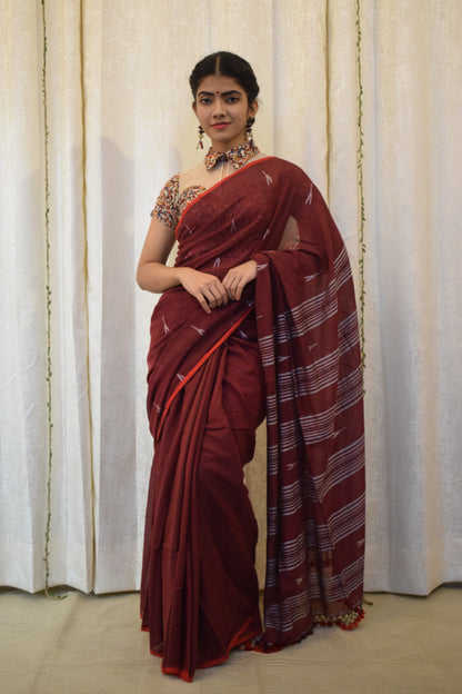 Ravipriya: Maroon Mulmul Buti Saree