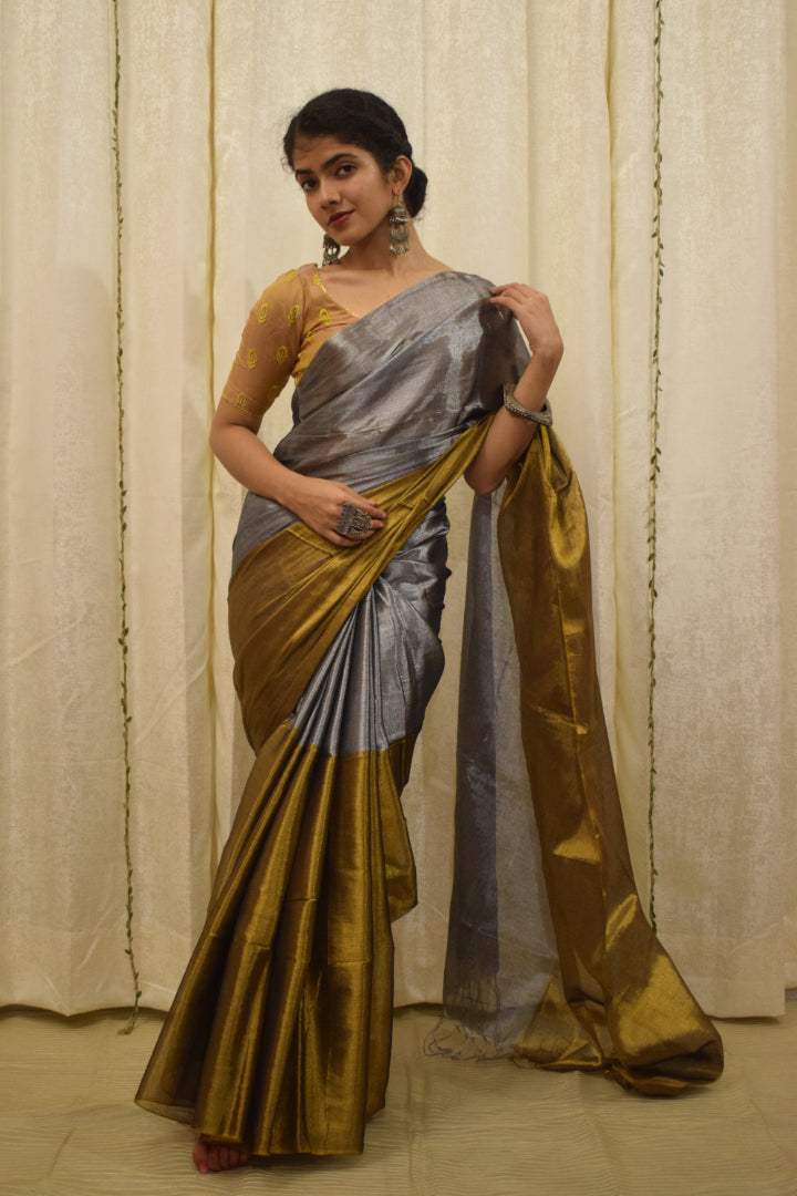 Buy online Gold & Silver Zari Woven Soft Silk Saree with Rich woven Pallu -  Green-AF564