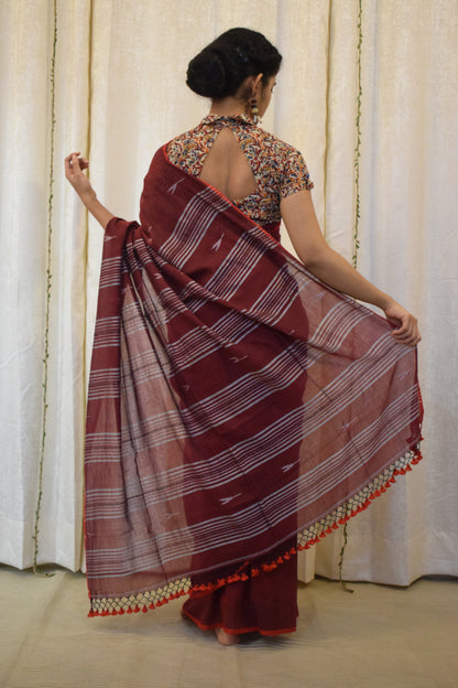 Ravipriya: Maroon Mulmul Buti Saree