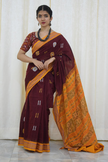 Aarohi: Maroon-brown Padam Bomkai cotton saree