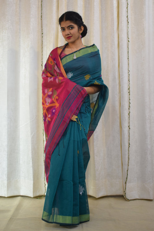 Vedhā: Blue & Green Cotton-Silk Jamdani Saree