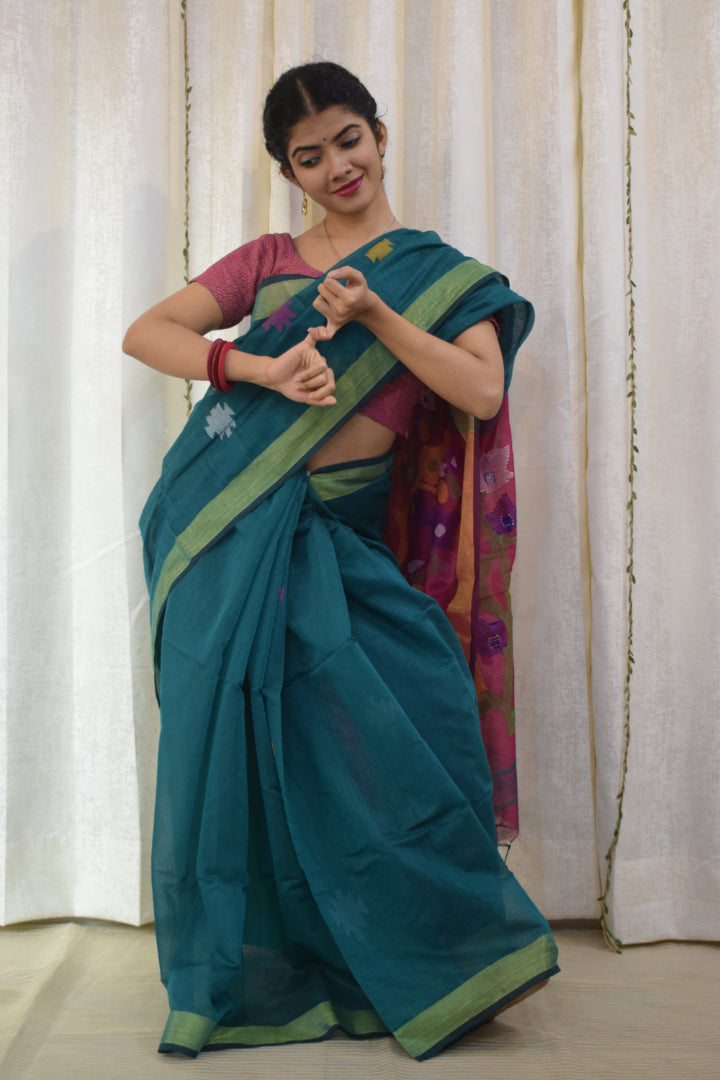 Vedhā: Blue & Green Cotton-Silk Jamdani Saree