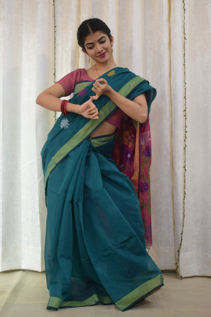 Vedhā: Blue & Green Cotton-Silk Jamdani Saree