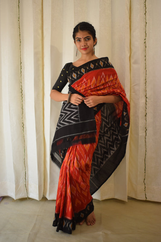 Rudrāni-Red Cotton Pochampalli Ikat Saree