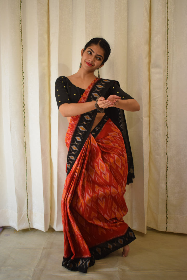 Rudrāni-Red Cotton Pochampalli Ikat Saree