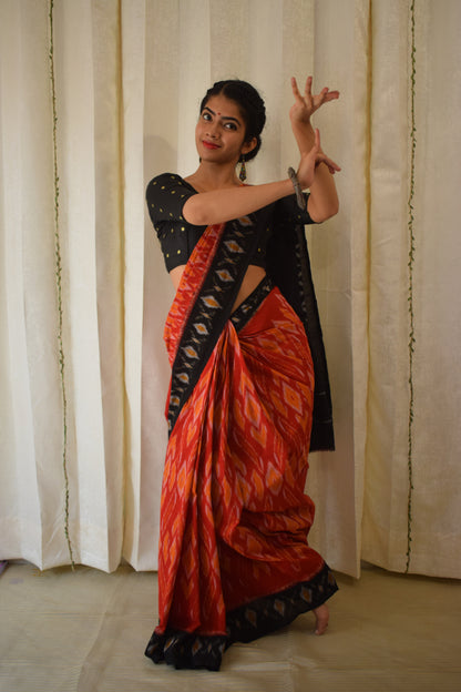 Rudrāni-Red Cotton Pochampalli Ikat Saree