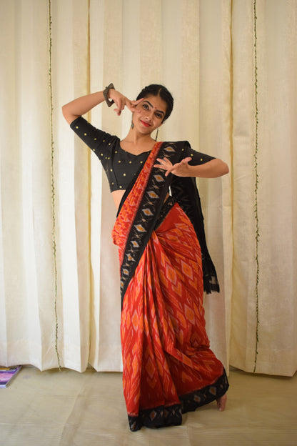 Rudrāni-Red Cotton Pochampalli Ikat Saree