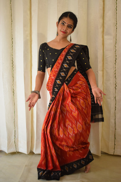 Rudrāni-Red Cotton Pochampalli Ikat Saree