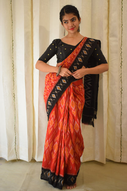 Rudrāni-Red Cotton Pochampalli Ikat Saree