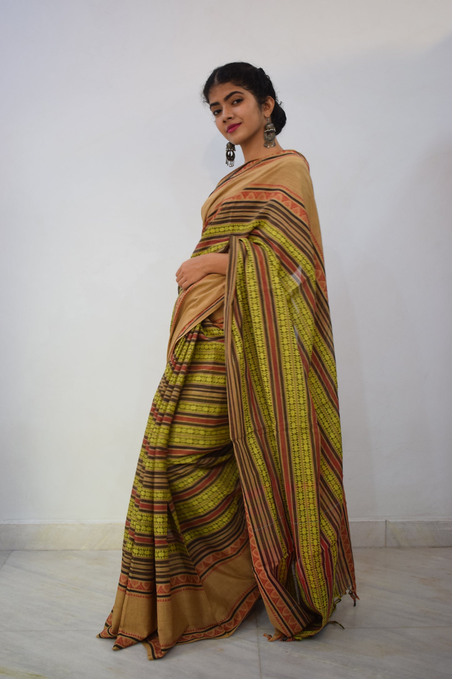 Āshirya- Green & Red Dhaniakhali Cotton Saree