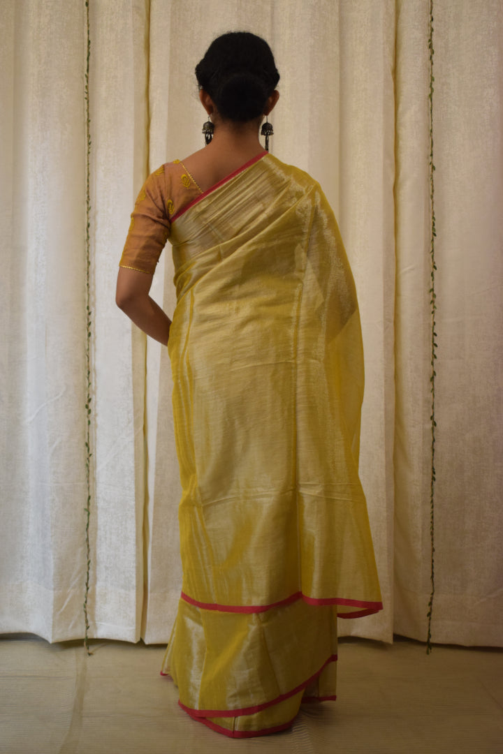 Ābhā: Subtle Gold Zari-Linen Tissue Saree