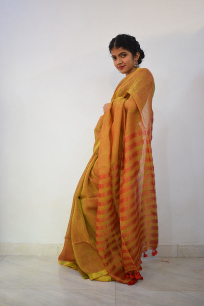 Swarnābhā- Golden Brown Linen Zari Saree