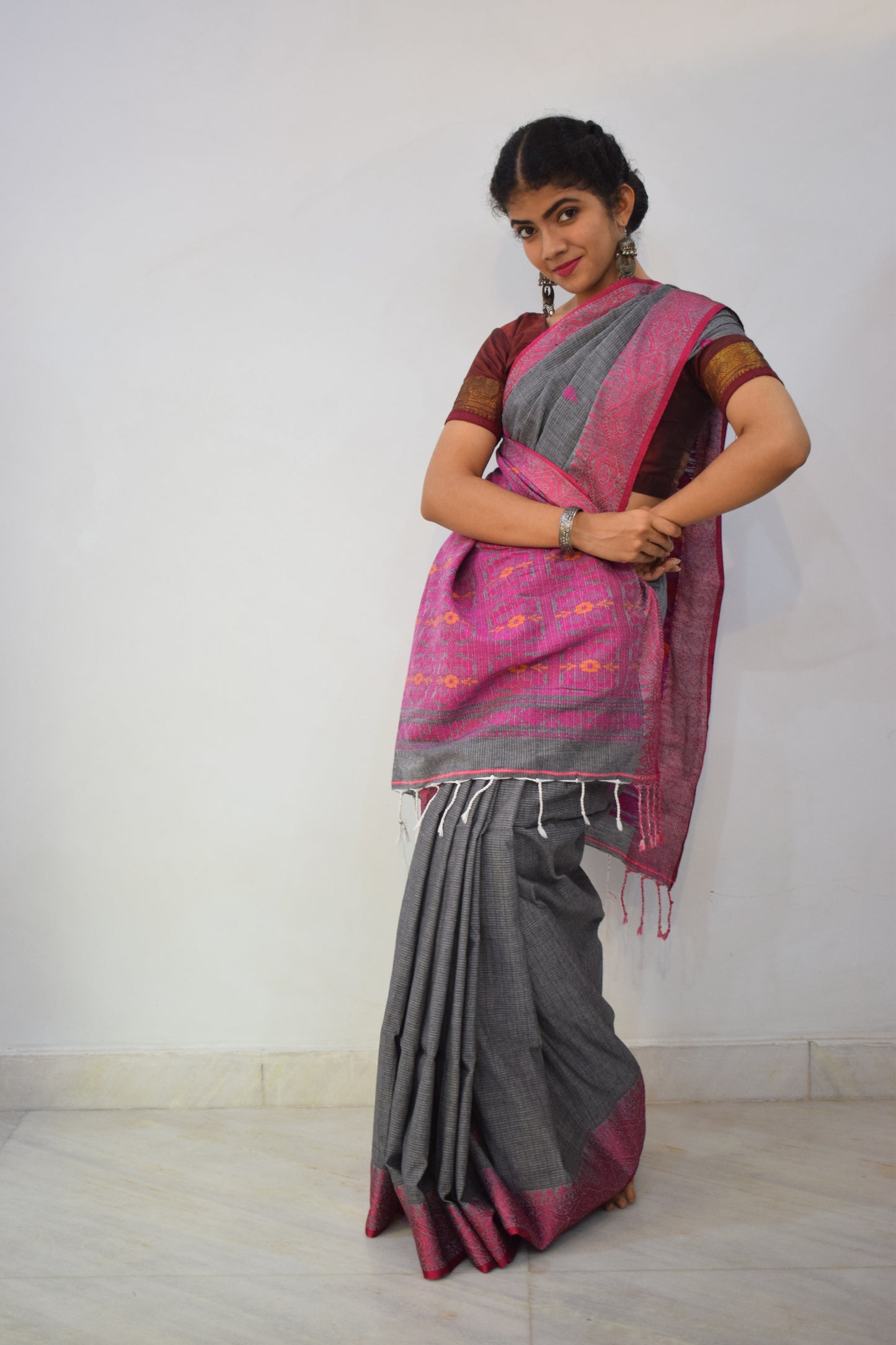 Deveshi- Grey & Pink Khadi Kota Cotton Jamdani Saree