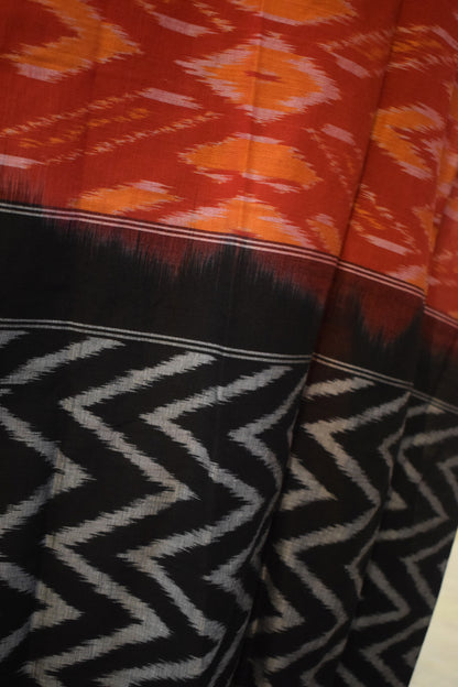 Rudrāni-Red Cotton Pochampalli Ikat Saree