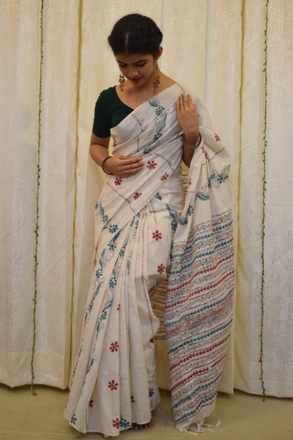 Pranavi: Pearl White Khadi Cotton Kantha Saree