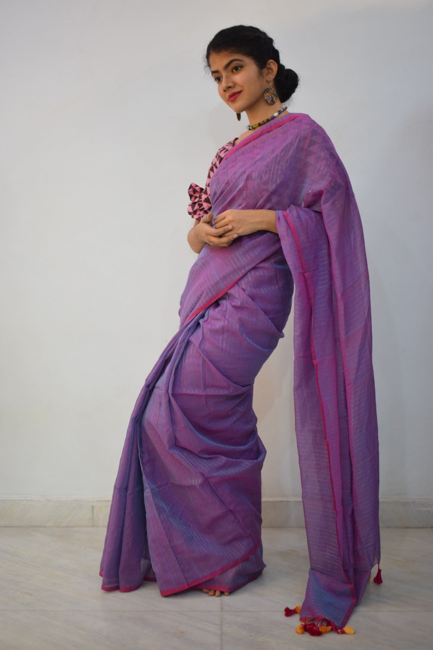 Niranjana- Lavender Mulmul-Zari Stripes Saree