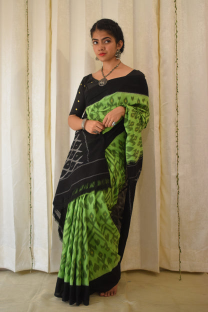 Gārgi- Green Cotton Pochampally Ikat Saree