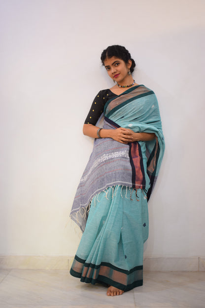 Jaladhijā- Blue Khadi Cotton Jamdani Saree