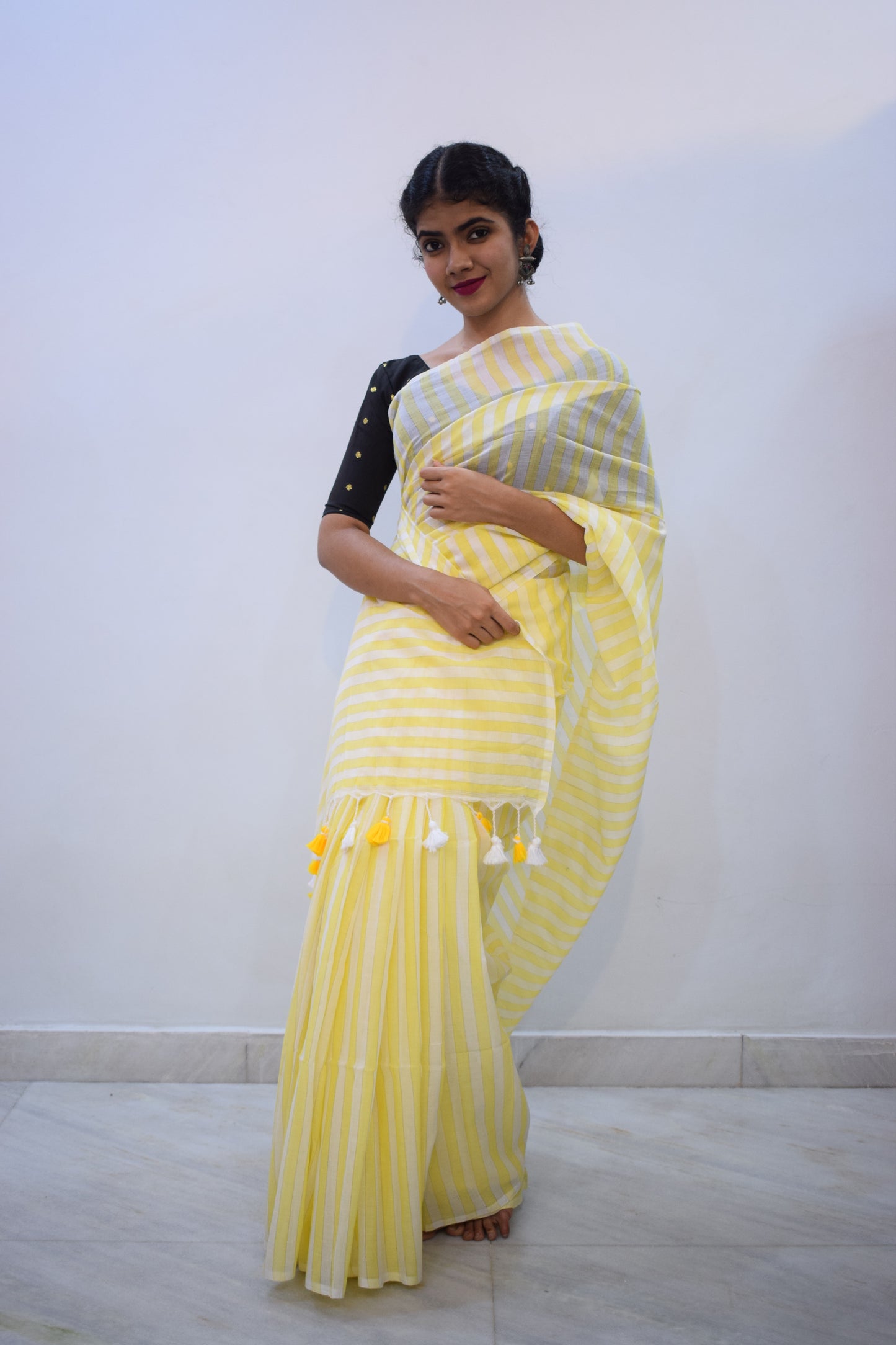 Varadā- Yellow & White Mulmul Stripes Saree