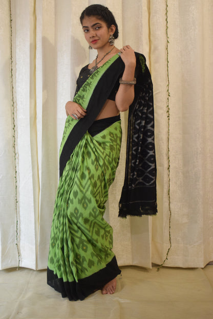 Gārgi- Green Cotton Pochampally Ikat Saree