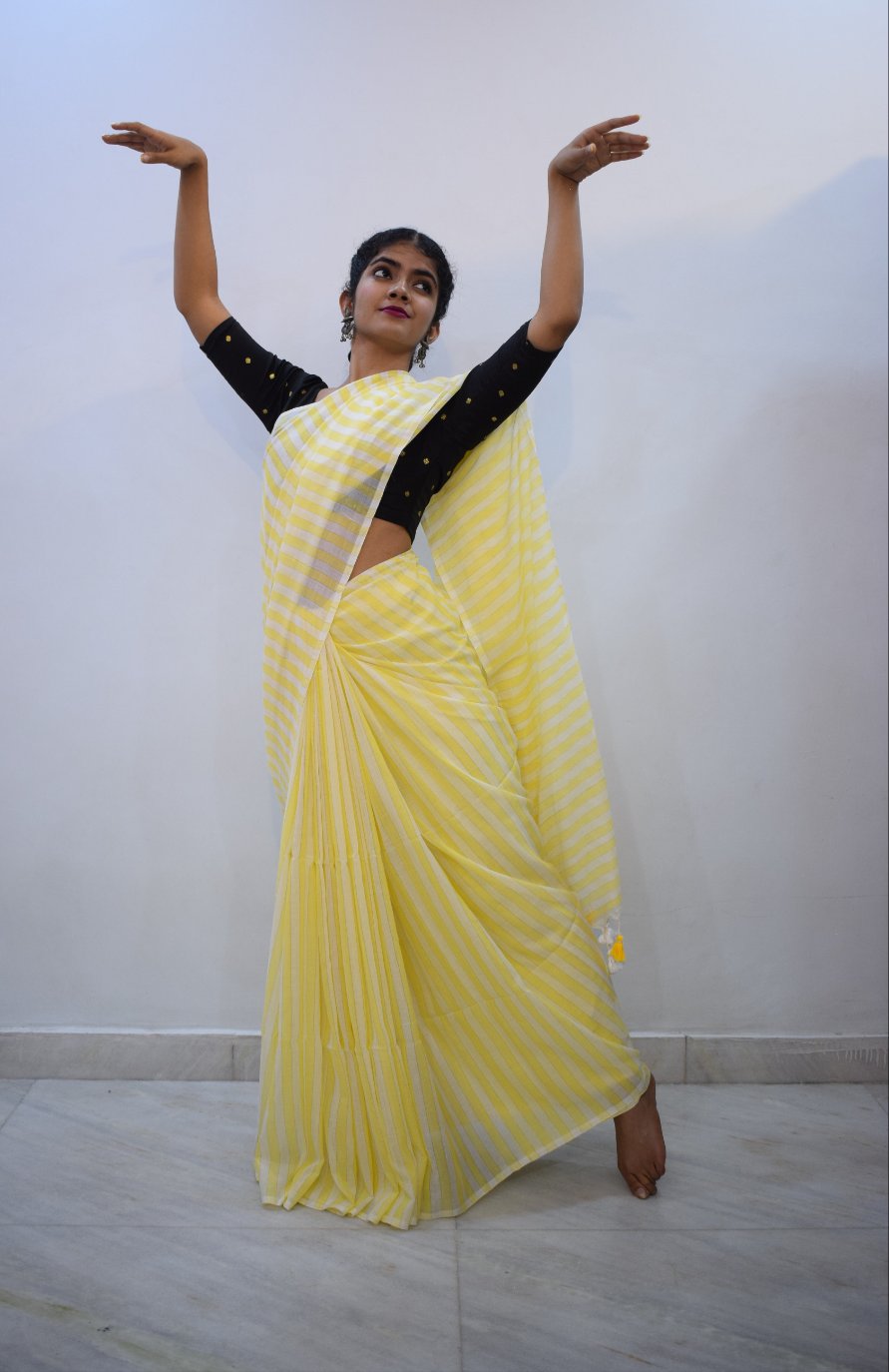 Varadā- Yellow & White Mulmul Stripes Saree