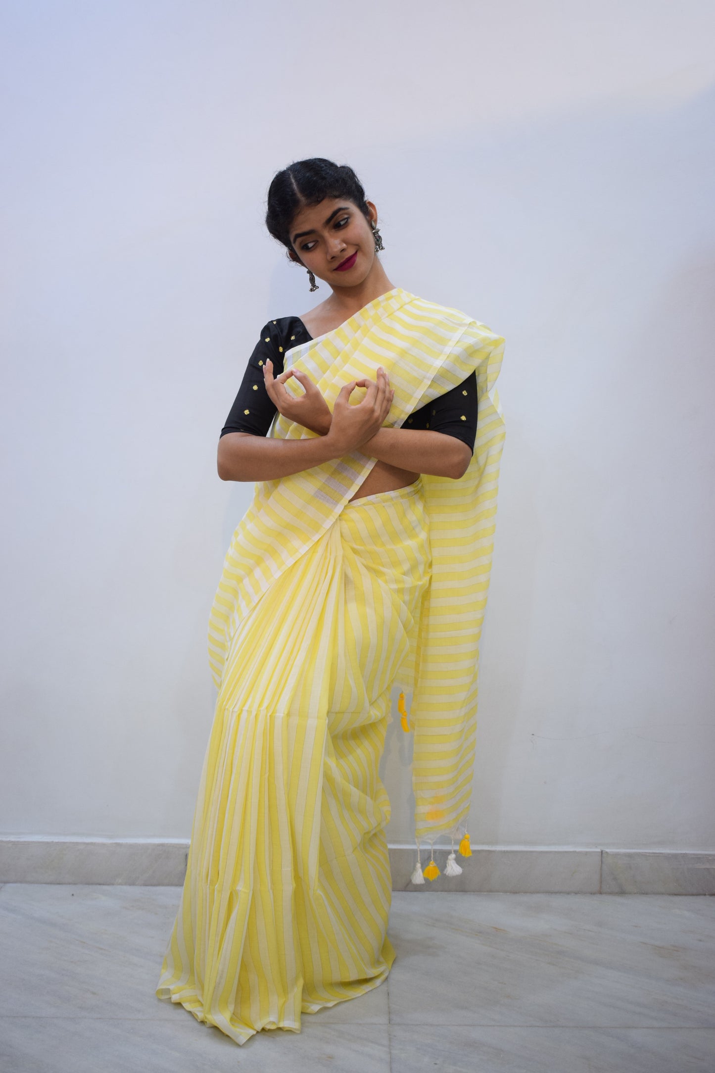 Varadā- Yellow & White Mulmul Stripes Saree