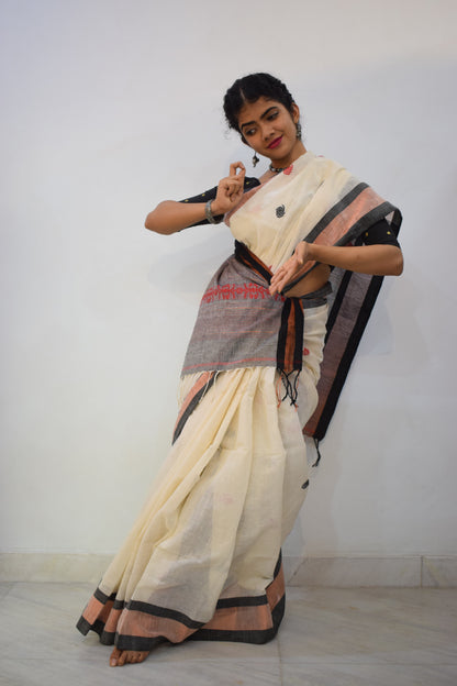 Hansikā- Off White Khadi Cotton Jamdani Saree