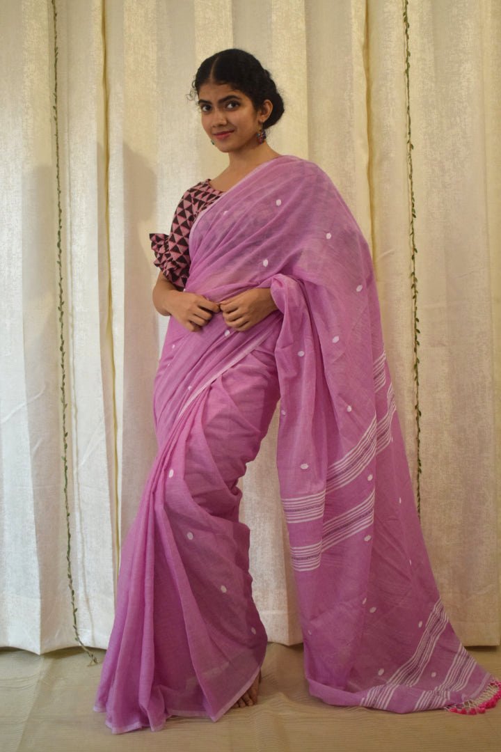 Antarā: Mauve Mulmul Buti Saree