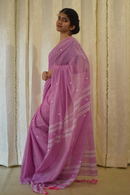 Antarā: Mauve Mulmul Buti Saree