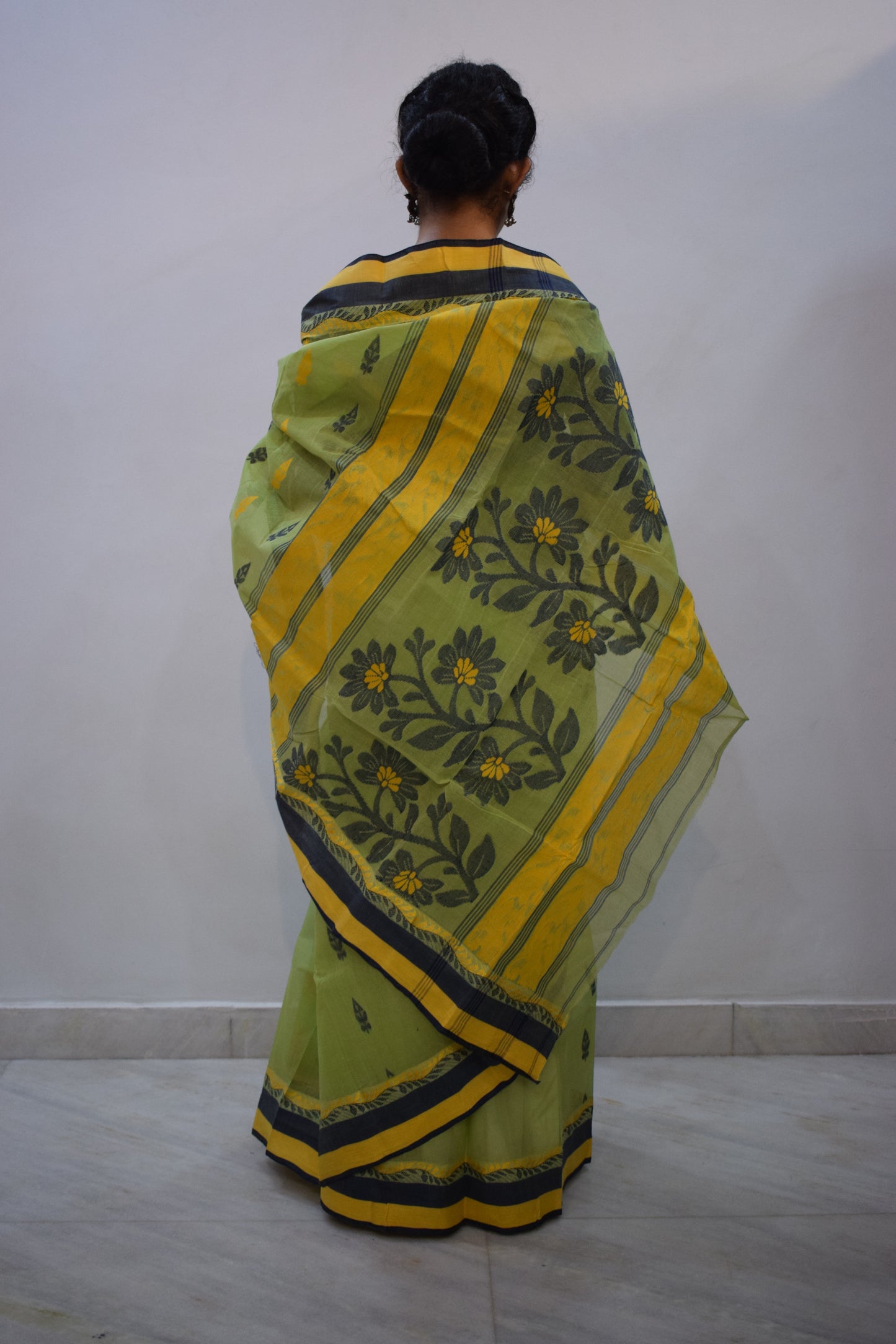 Loukyā- Green Cotton Tangail Saree