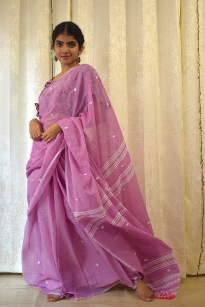 Antarā: Mauve Mulmul Buti Saree