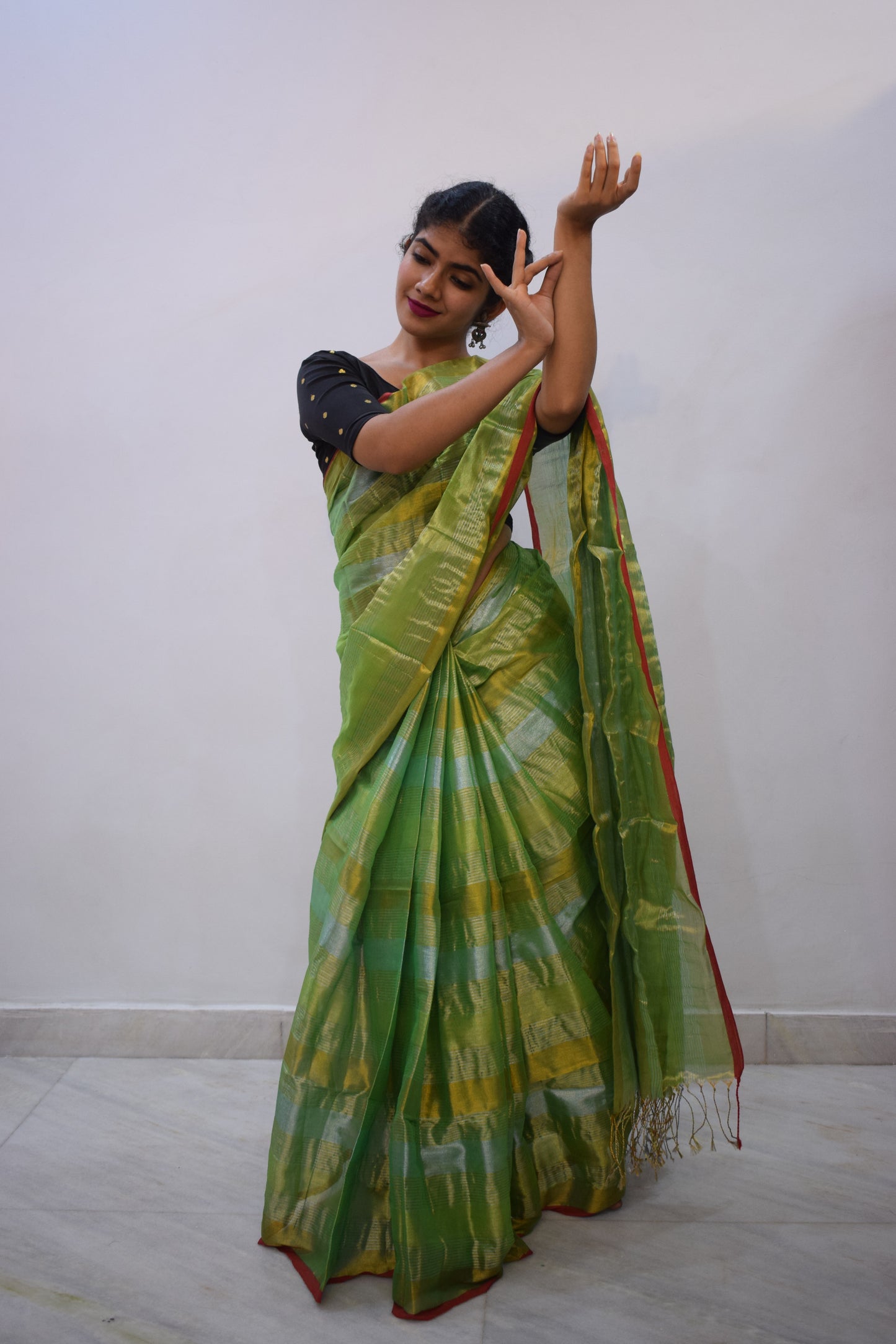 Haritā- Green Mul-Zari Tissue Saree