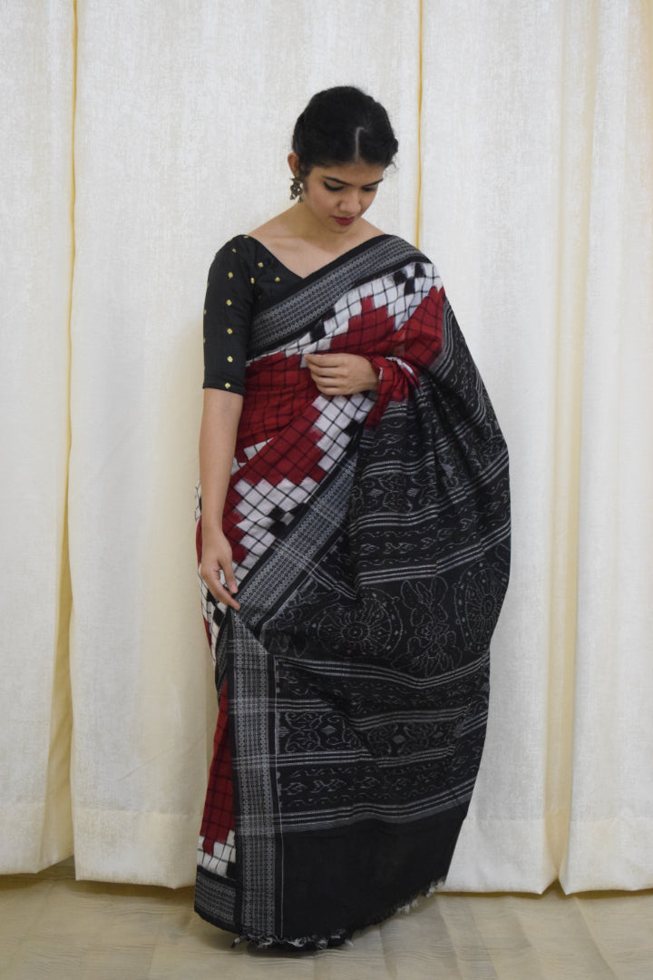 Dakshayani: Red-Black Cotton Pasapalli Sambalpuri Saree