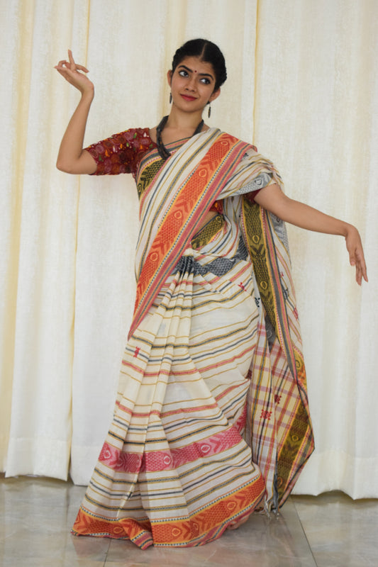 Rohini: Off-white & red Dhaniakhali cotton saree