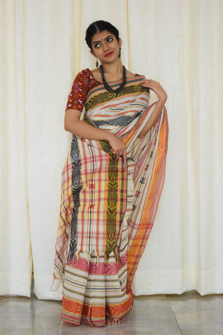 Rohini: Off-white & red Dhaniakhali cotton saree