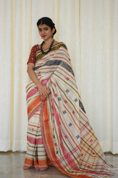 Rohini: Off-white & red Dhaniakhali cotton saree