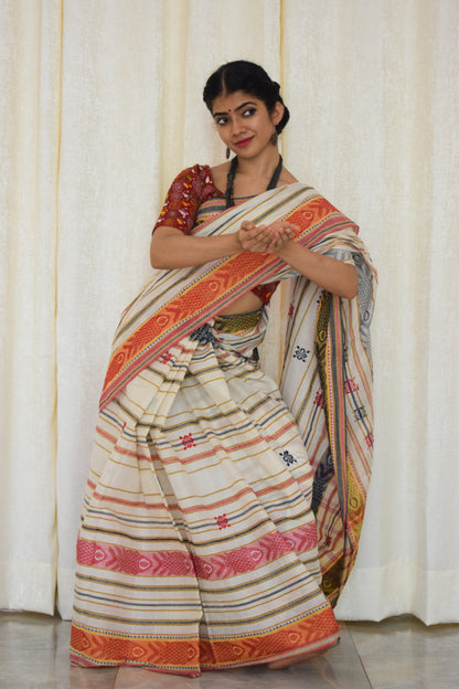 Rohini: Off-white & red Dhaniakhali cotton saree