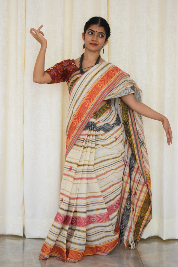 Rohini: Off-white & red Dhaniakhali cotton saree