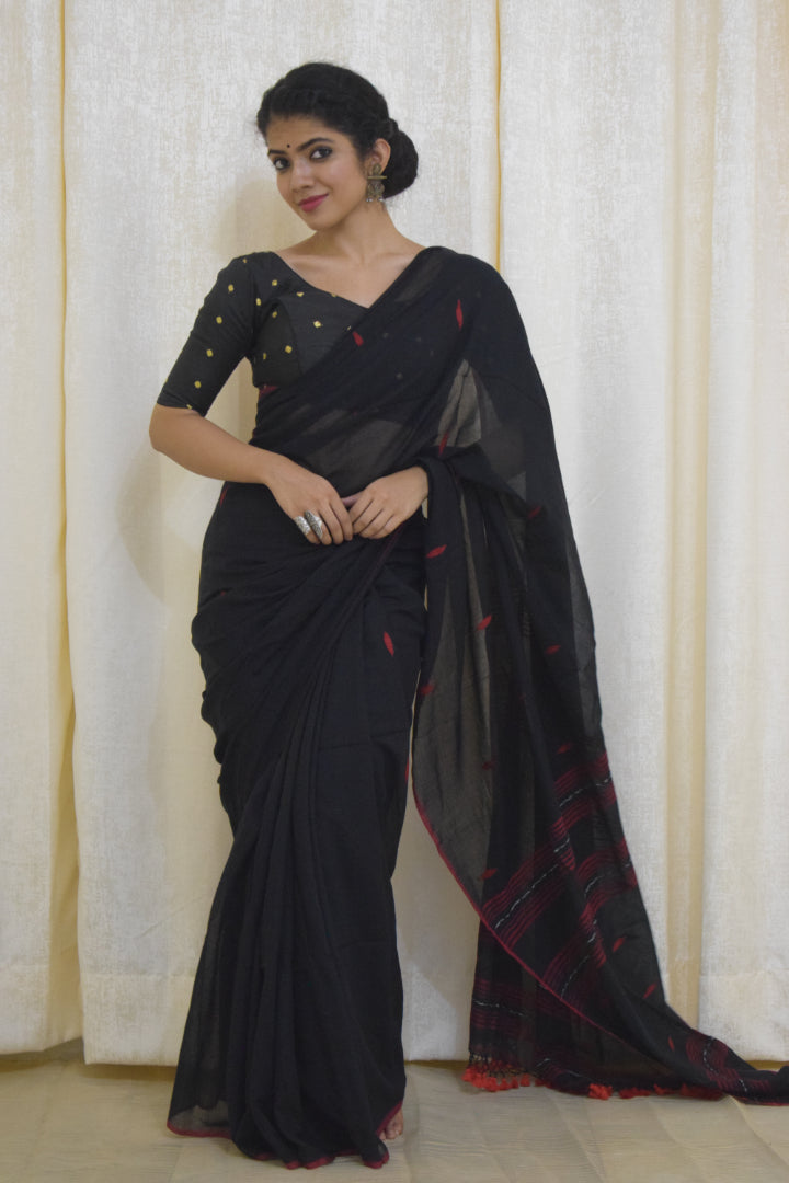 Sharvari: Black Mulmul Buti saree