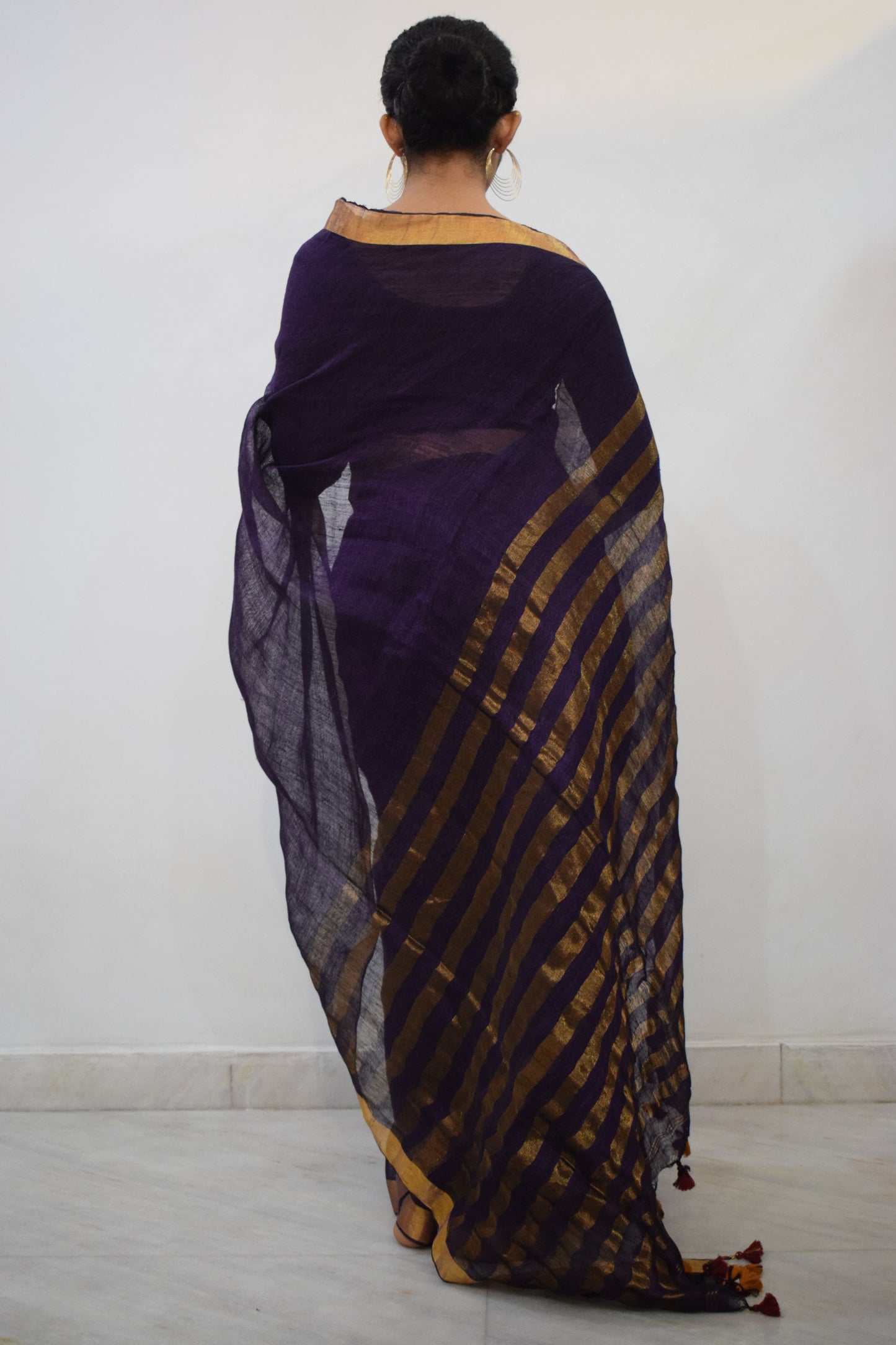 Rātrika - Purple Linen Zari Saree