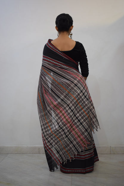 Abhisārika-Black Dhaniakhali cotton saree