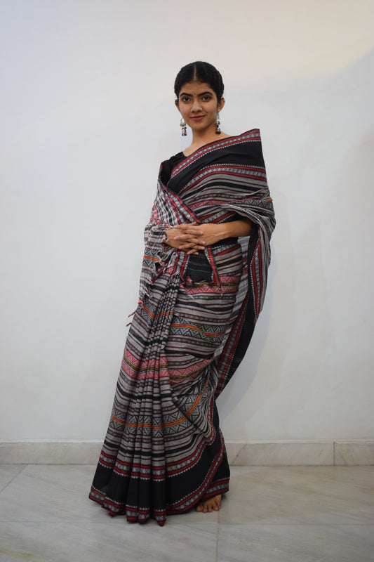 Abhisārika-Black Dhaniakhali cotton saree