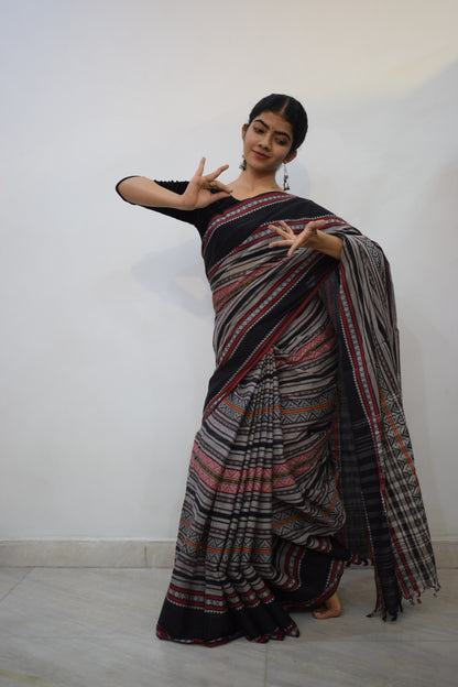 Abhisārika-Black Dhaniakhali cotton saree