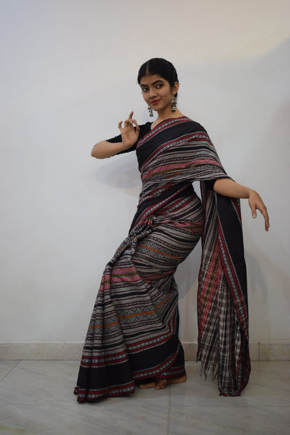 Abhisārika-Black Dhaniakhali cotton saree