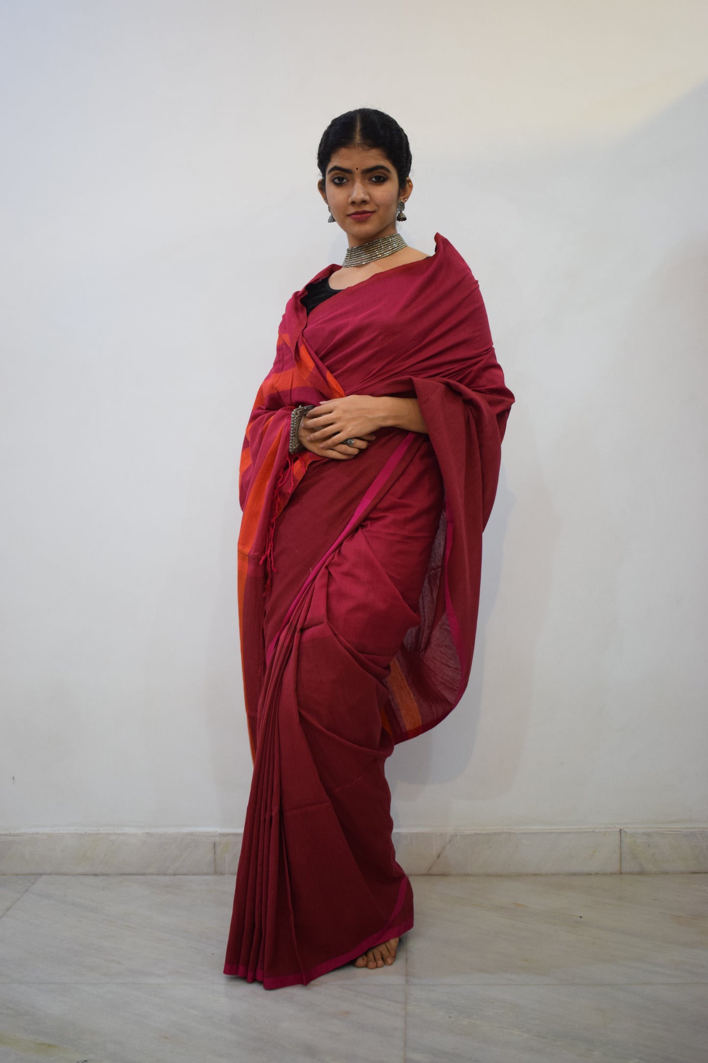 Bhavāni- Maroon Mulmul Saree