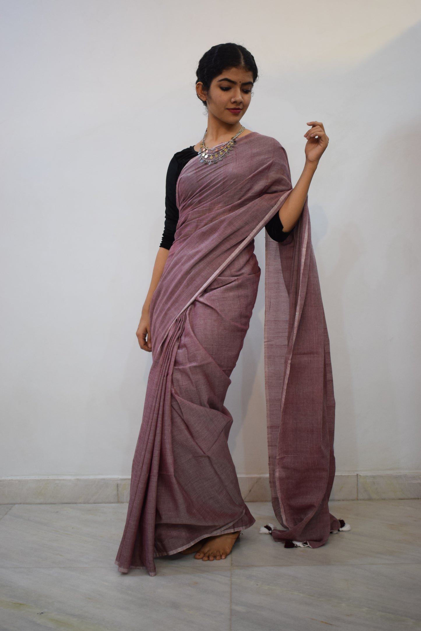 Shāshwati- Onion Pink Mulmul Saree