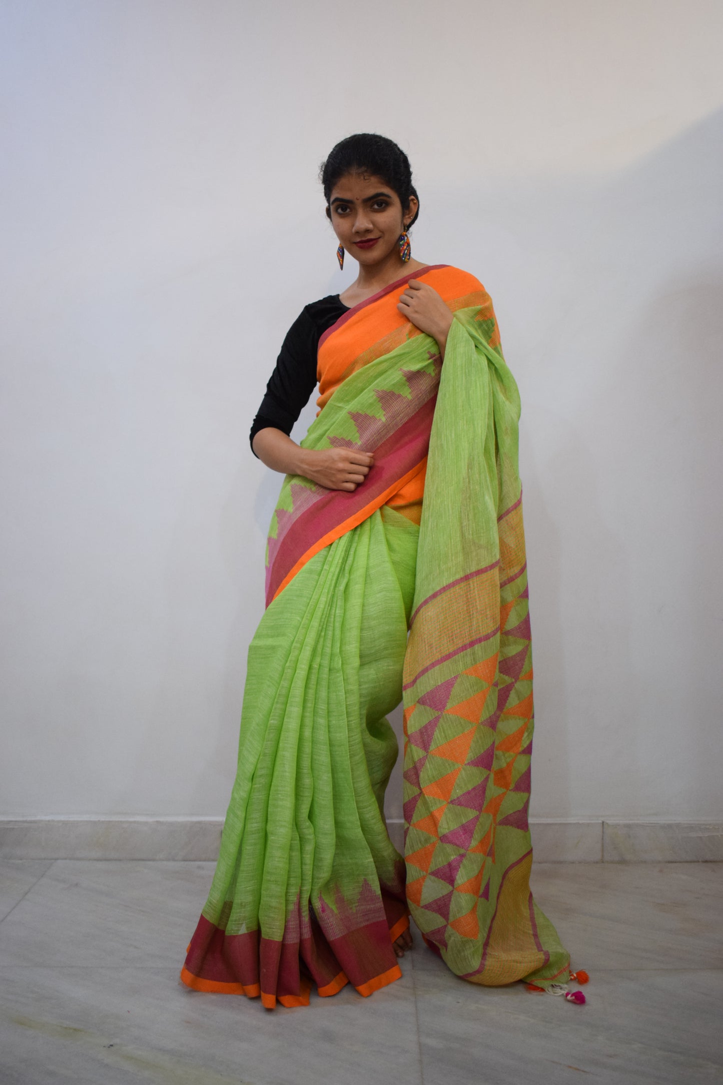 Mandira - Green & Orange Linen Jamdani Saree