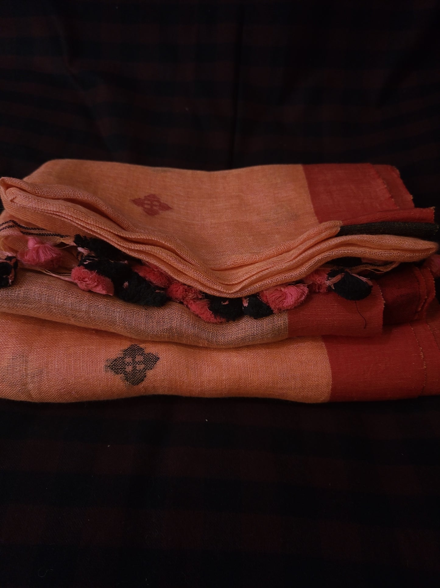 Vasudhākumāri- Peach & Rust Linen Jamdani Saree